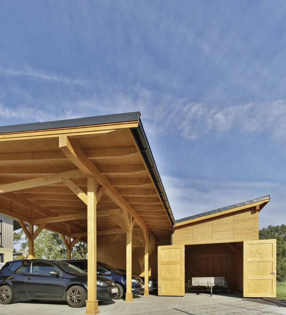 Wiata drewniana BHB, model Carport Butterfly, ujęcie 2 z 4